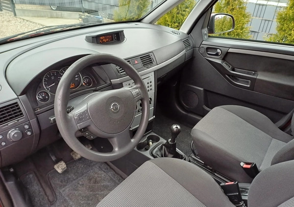 Opel Meriva cena 6900 przebieg: 188000, rok produkcji 2003 z Ryn małe 137